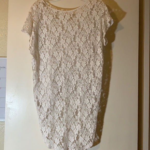 Free People High/Low Lace Top - Picture 2 of 8